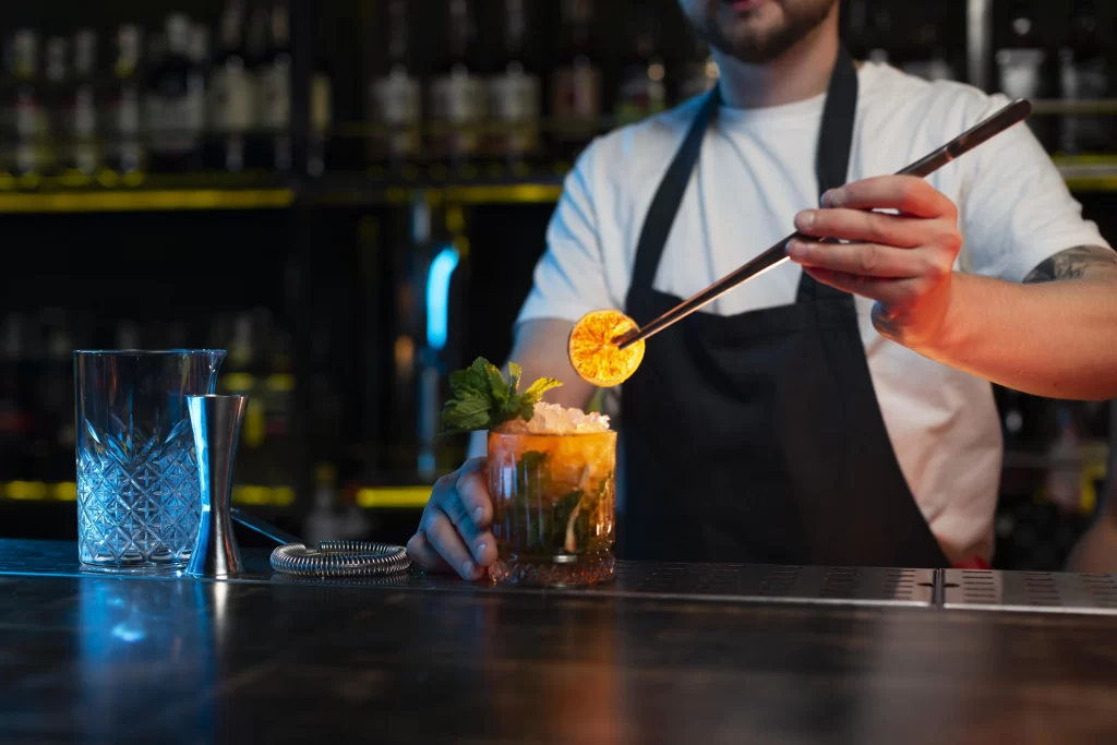 Top 10 Qualities of Bar Tender